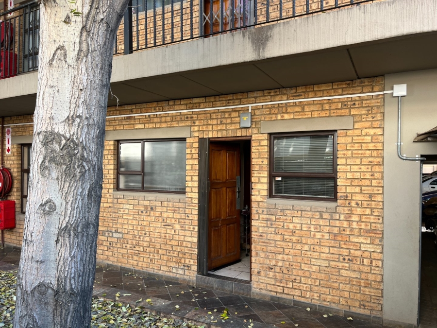 2 Bedroom Property for Sale in Potchefstroom North North West